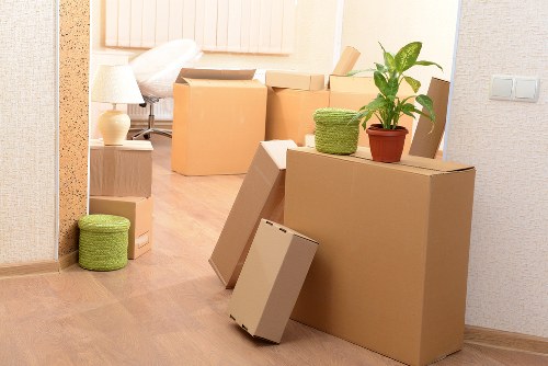 Professional movers helping a household relocate in Tufnell Park
